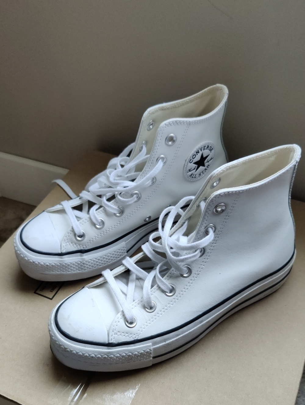 Converse All Stars Leather Hi Tops